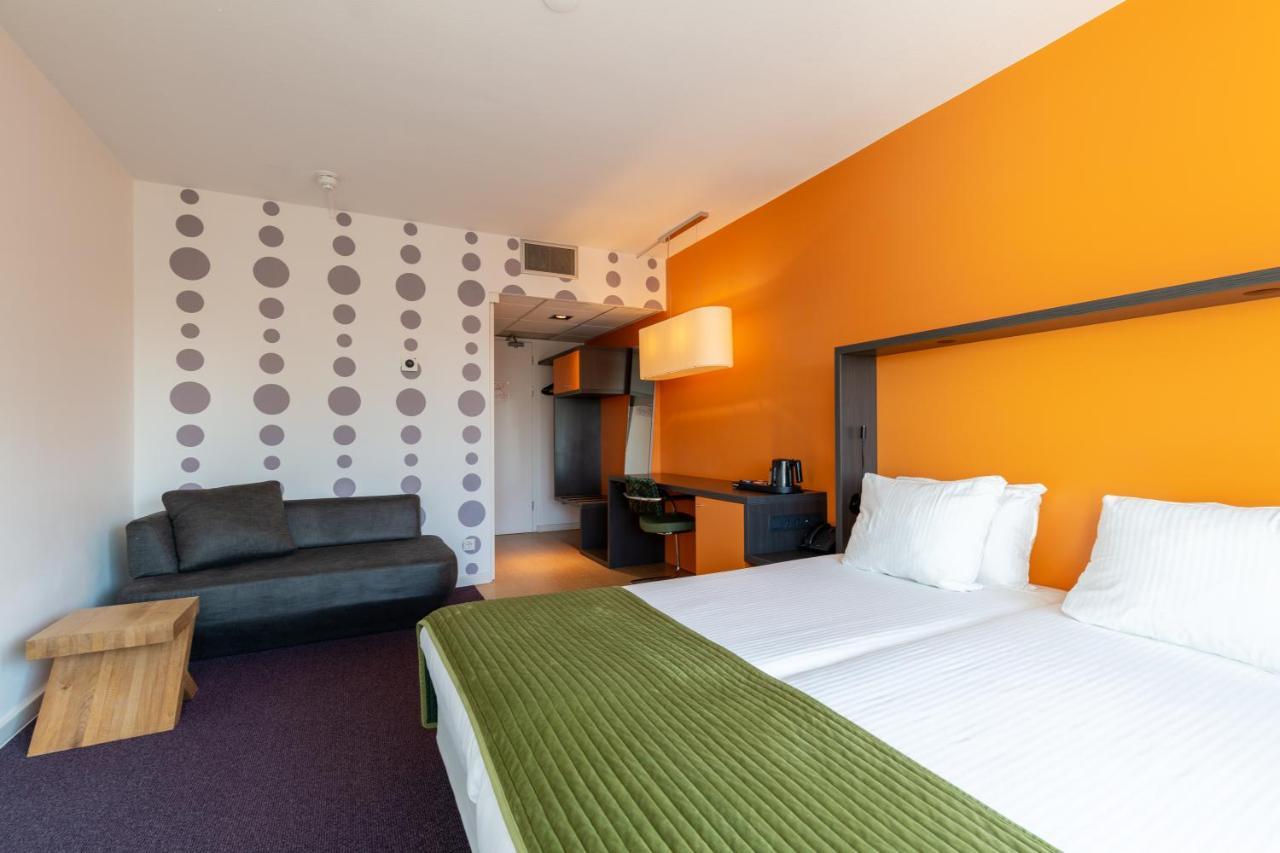 Amrath Airport Hotel Rotterdam Exterior photo